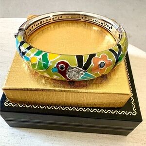 Belle Etoile Parrot enamel hinged Bracelet in Sterling silver.